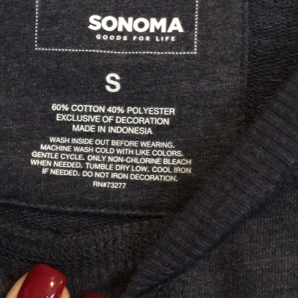 Weekend Sweatshirt - Picture 4 of 4